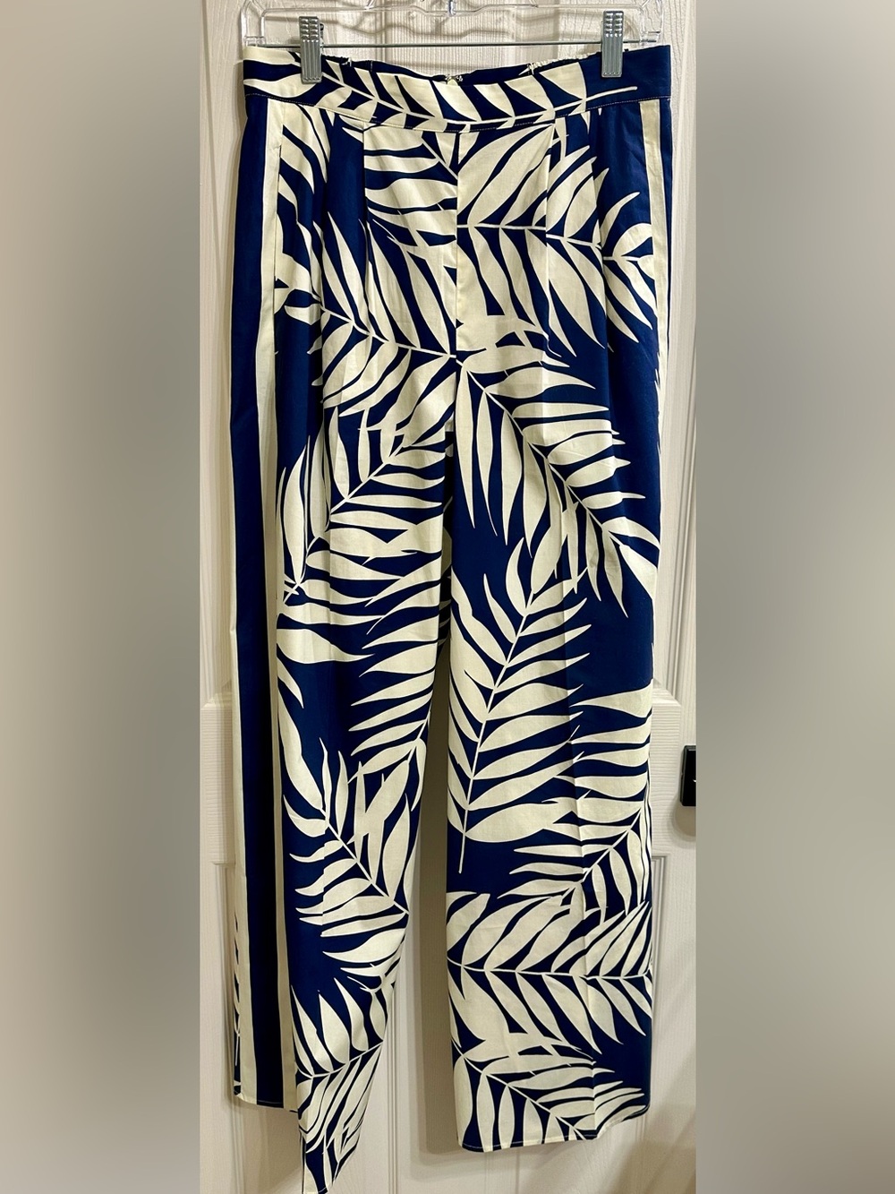Anthropologie Hutch Navy & Ivory Palm-Print Pants - Picture 5 of 7